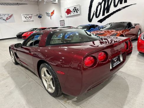 Used 2003 Chevrolet Corvette Coupe w/ Preferred Equipment Group image 3