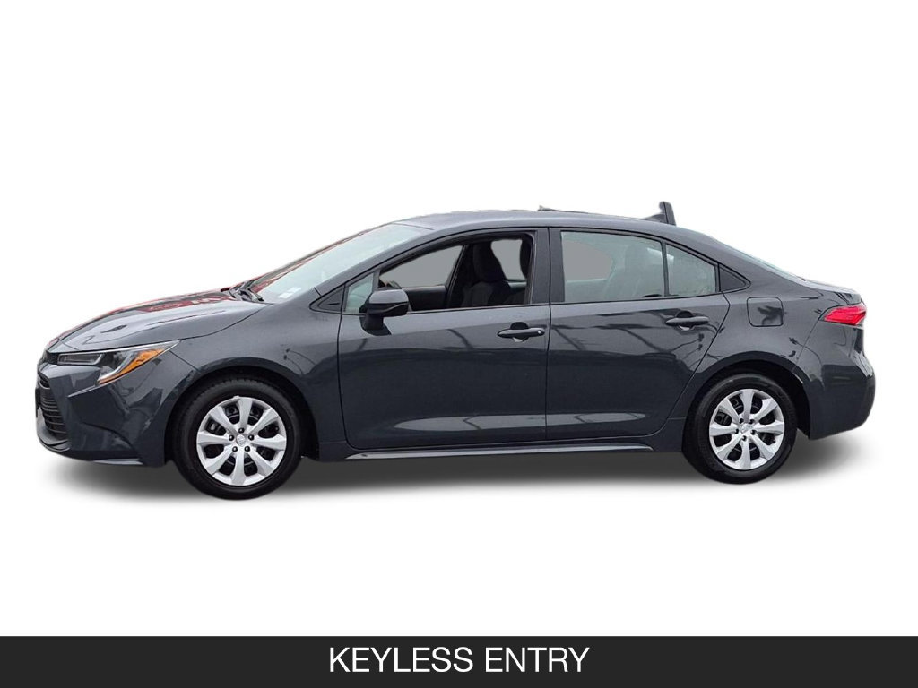 Used 2025 Toyota Corolla LE FWD image 5