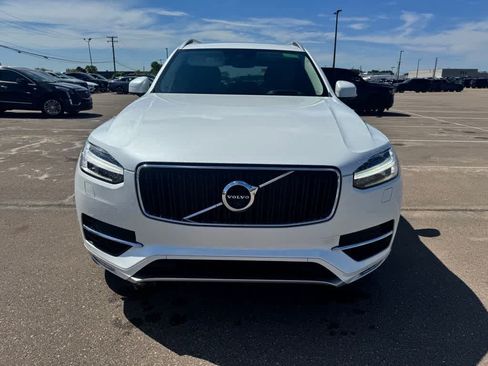 Used 2019 Volvo XC90 T6 Momentum w/ Protection Package Premier AWD/4WD image 2