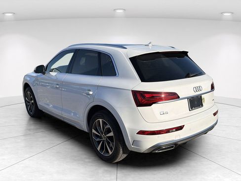 Used 2023 Audi Q5 2.0T Premium Plus w/ Premium Plus Package AWD/4WD image 6