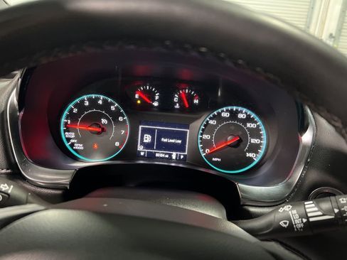 Used 2023 Chevrolet Traverse LT image 26