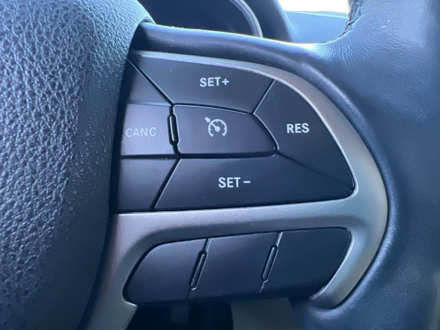 Used 2018 Jeep Grand Cherokee Limited w/ Luxury Group II AWD/4WD image 25