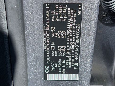 Used 2024 Genesis GV70 2.5T w/ Sport Prestige Package image 36