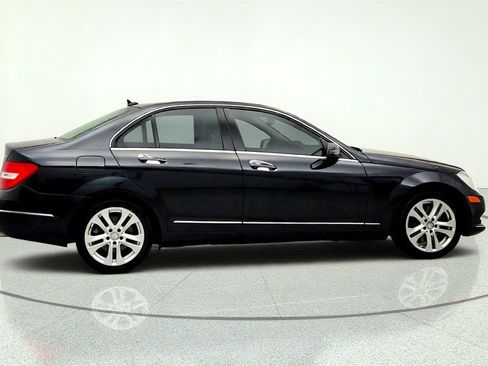 Used 2013 Mercedes-Benz C 300 4MATIC Sedan image 4