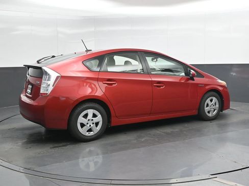 Used 2011 Toyota Prius Four w/ Navigation Pkg FWD image 2