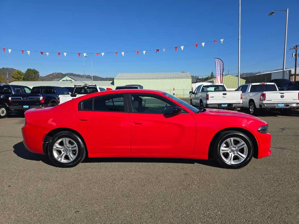 Used 2023 Dodge Charger SXT RWD image 6