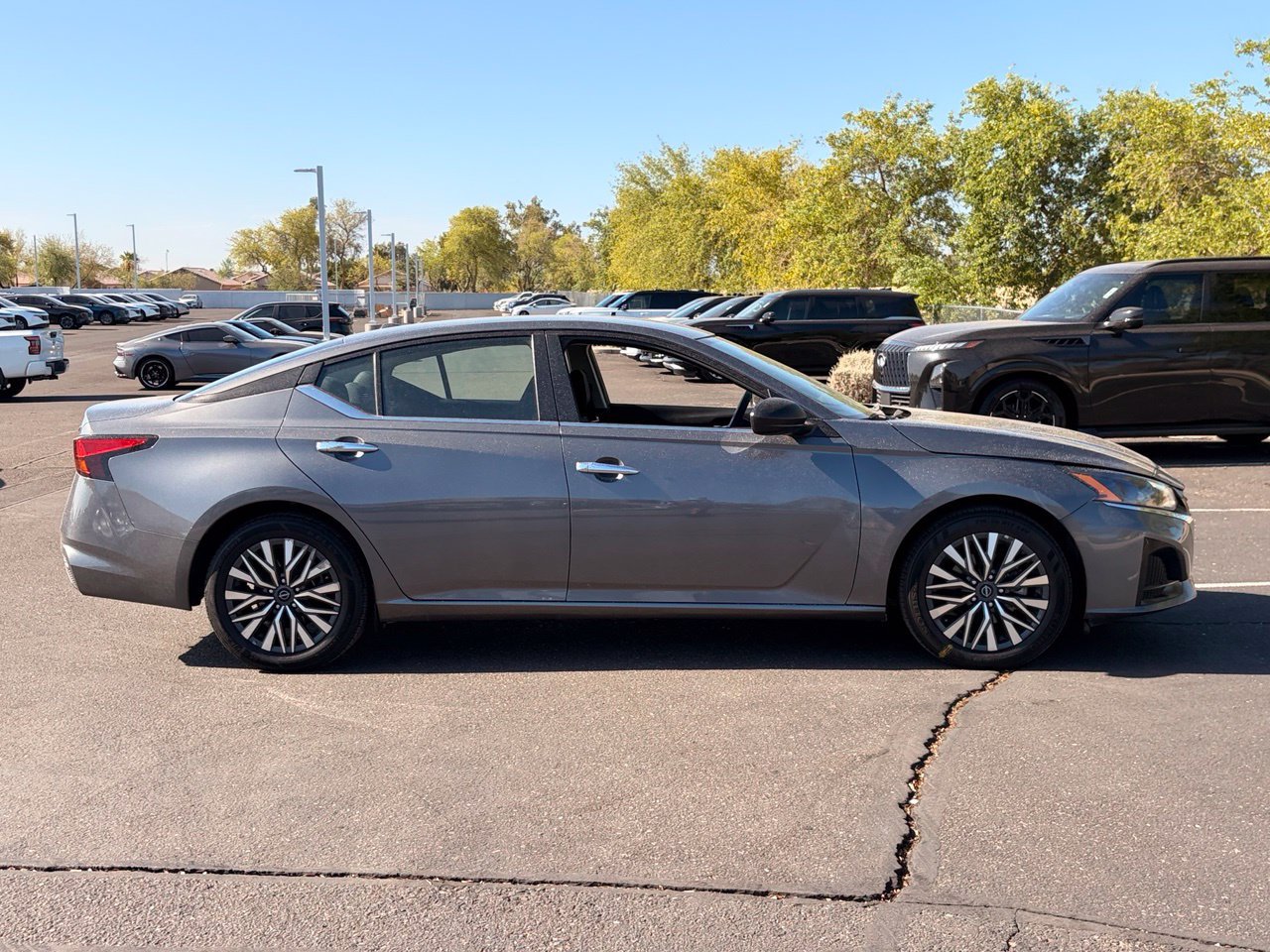 Certified 2024 Nissan Altima 2.5 SV FWD image 7