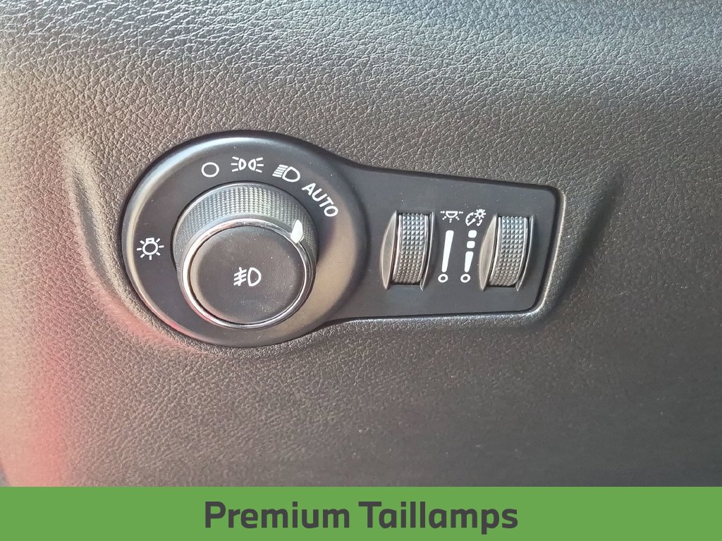 Used 2025 Jeep Compass Limited w/ Elite Group AWD/4WD image 21