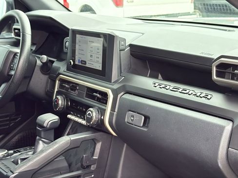 Certified 2025 Toyota Tacoma SR image 30
