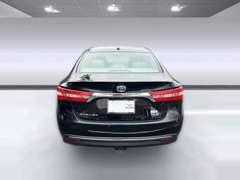 Used 2015 Toyota Avalon XLE Touring image 10