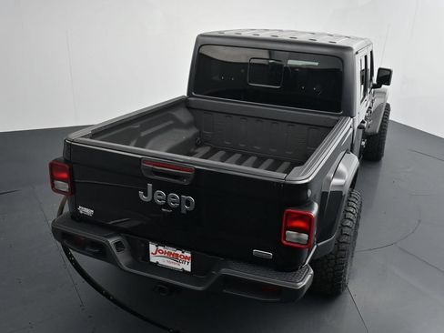 Used 2021 Jeep Gladiator Overland AWD/4WD image 28