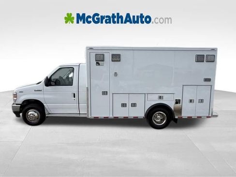 New 2026 Ford E-450 and Econoline 450 Super Duty w/ Ambulance Prep Package RWD image 3