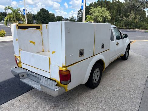 Used 2013 Nissan Frontier S RWD image 4
