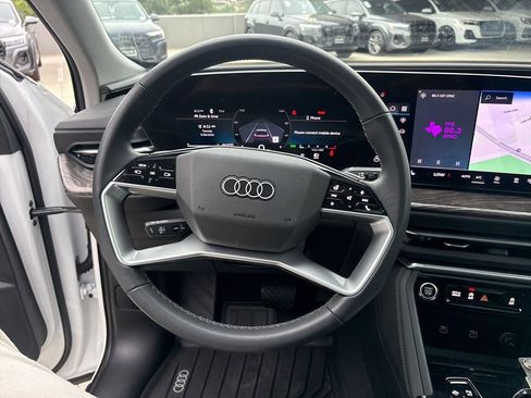 Used 2025 Audi Q5 Premium w/ Convenience Package AWD/4WD image 21