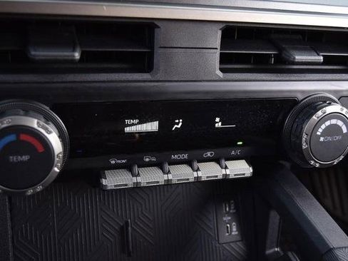 Used 2025 Toyota 4Runner 4WD image 16