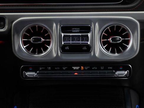 Used 2025 Mercedes-Benz G 63 AMG 4MATIC image 54