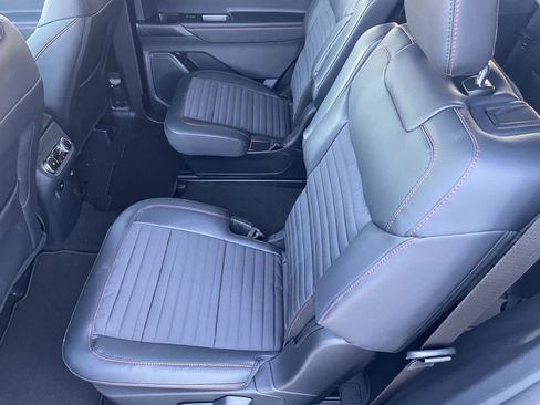 New 2026 Ford Explorer ST-Line w/ ST-Line Street Pack image 19