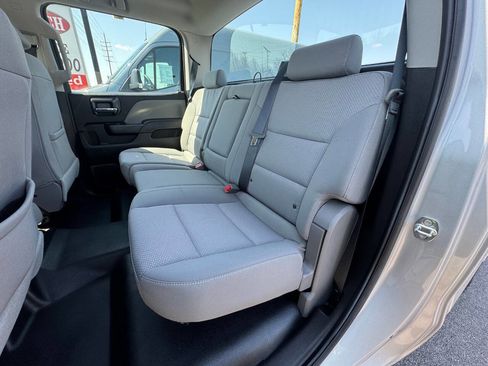 Used 2018 Chevrolet Silverado 2500 W/T image 17
