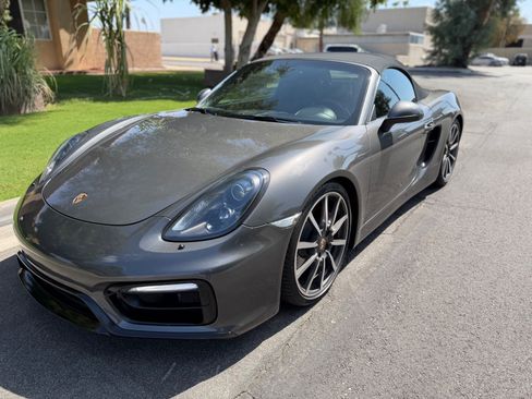 Used 2015 Porsche Boxster S RWD image 2