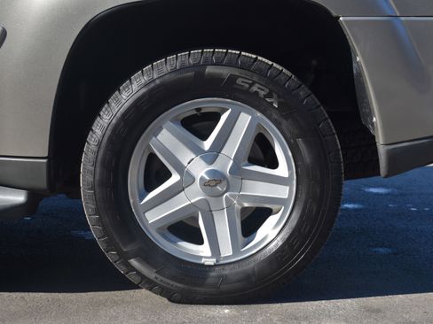 Used 2003 Chevrolet TrailBlazer LTZ w/ Skid Plate Package image 34