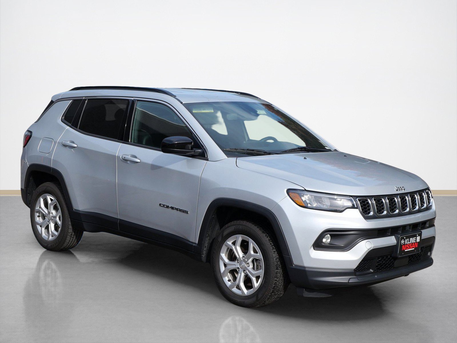 Used 2024 Jeep Compass Latitude AWD/4WD image 7