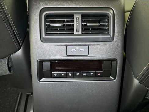 New 2026 MAZDA CX-70 SC AWD/4WD image 14
