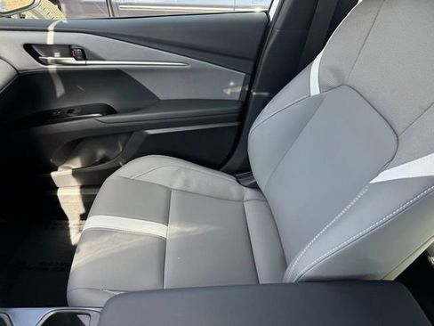 Certified 2025 Toyota Camry SE AWD/4WD image 23