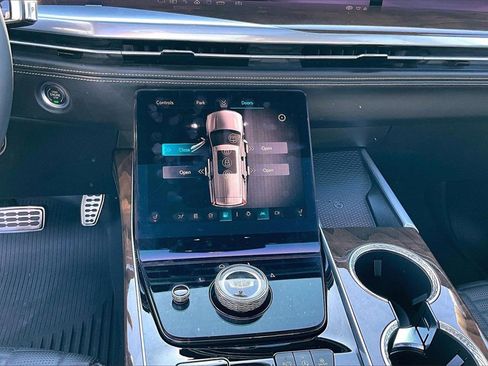 Certified 2025 Cadillac Escalade Sport Platinum w/ LPO, Floor Liner Package image 15