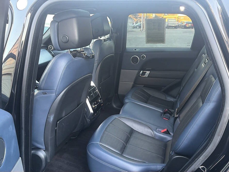 Used 2018 Land Rover Range Rover Sport HSE Dynamic AWD/4WD image 1