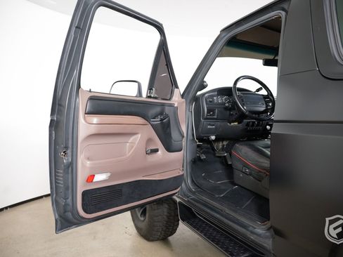 Used 1996 Ford Bronco Eddie Bauer image 13