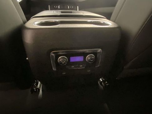 Used 2023 Chevrolet Tahoe LT image 11