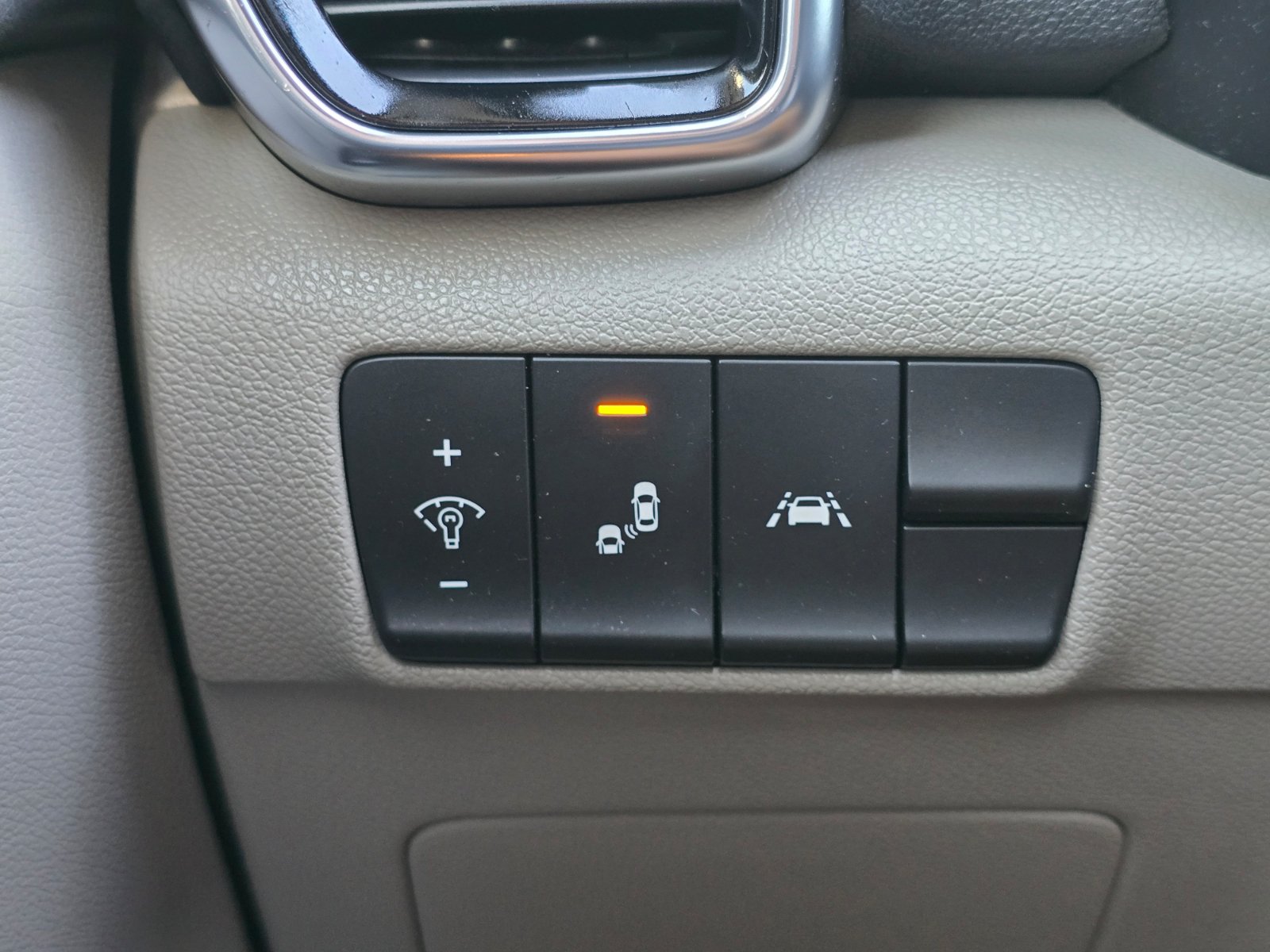 Used 2022 Kia Sportage Nightfall Edition w/ Nighfall AWD Premium Package image 21