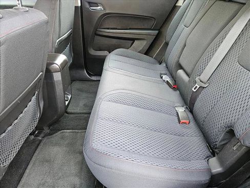 Used 2013 Chevrolet Equinox LS image 16