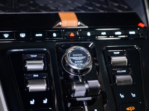 New 2026 Aston Martin DBX 707 image 34