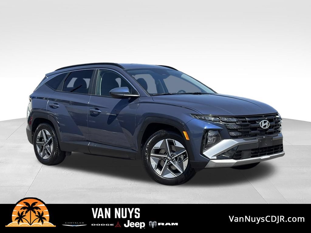 Used 2025 Hyundai Tucson SEL FWD image 1