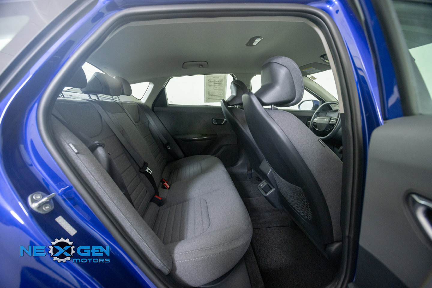 Used 2025 Kia K4 EX FWD image 38