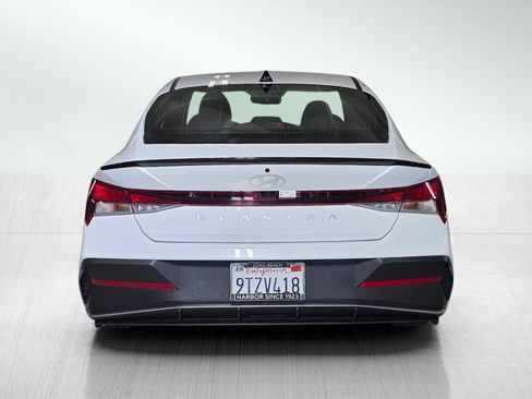 Certified 2025 Hyundai Elantra Sport FWD image 6