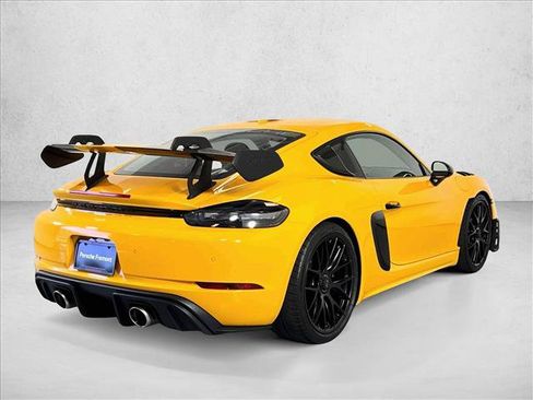 Certified 2025 Porsche 718 Cayman GT4 RS RWD image 9