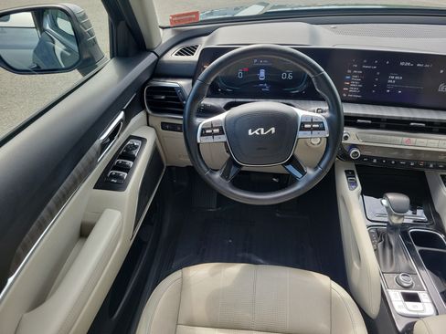 Used 2024 Kia Telluride EX w/ EX Captain's Chair Package AWD/4WD image 20