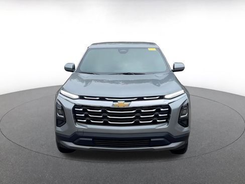 Used 2025 Chevrolet Equinox LT image 3