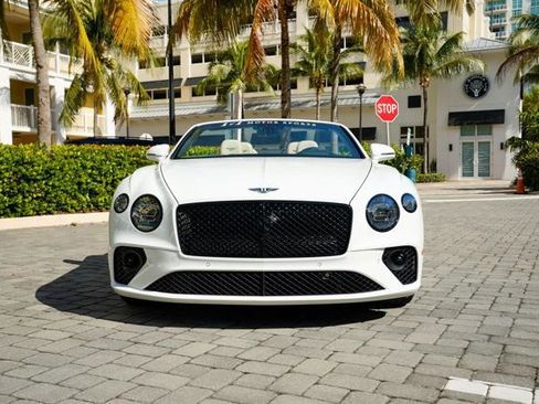 Used 2024 Bentley Continental GT Speed image 4