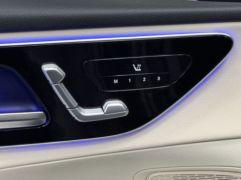 Certified 2025 Mercedes-Benz GLC 300 image 22