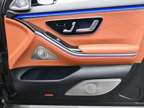 Used 2023 Mercedes-Benz Maybach S 680 Maybach S 680 w/ Manufaktur Leather Package image 28