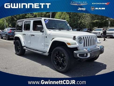 Used 2022 Jeep Wrangler Unlimited Sahara AWD/4WD image 1