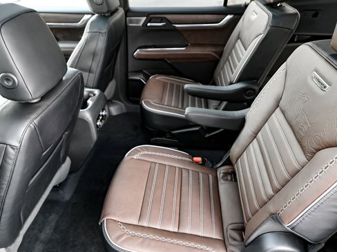 New 2026 GMC Acadia Denali Ultimate image 14