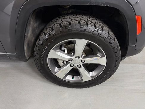 Used 2022 Jeep Grand Cherokee Limited RWD image 10