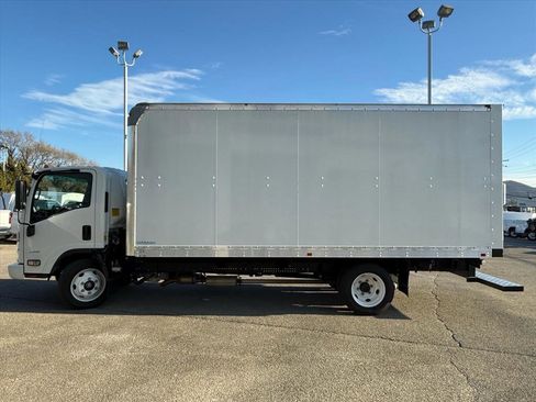 New 2024 Chevrolet Low Cab Forward image 7