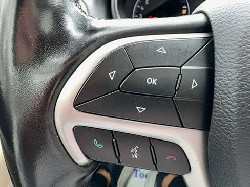 Used 2020 Jeep Grand Cherokee Limited w/ Luxury Group II image 27