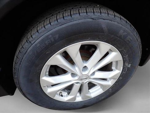 Used 2014 Nissan Rogue SV w/ SV Family Package AWD/4WD image 5