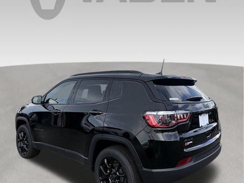 New 2026 Jeep Compass Latitude AWD/4WD image 3